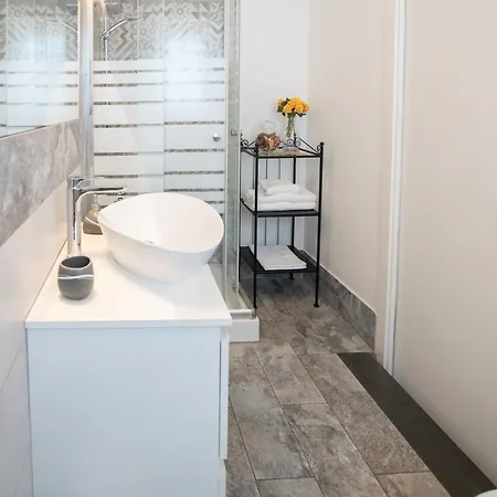 Penzion Over Time - Tourist Katánie