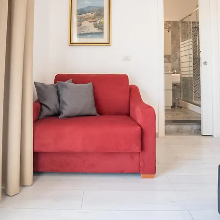 Over Time - Tourist Katánie