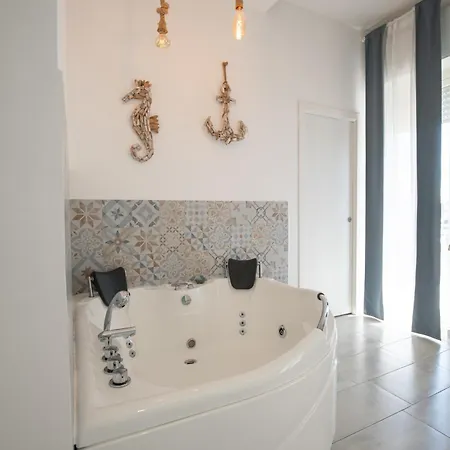 Over Time - Tourist Katánie