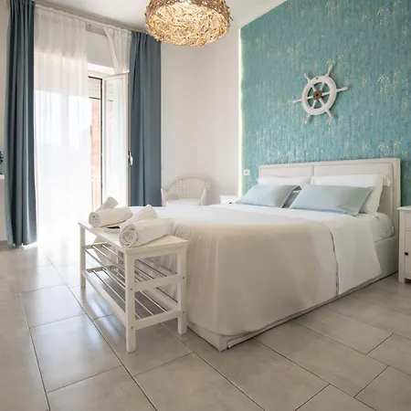 Over Time - Tourist 3* Katánie