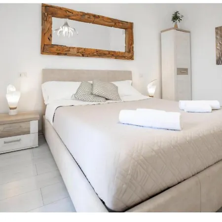 بيت ضيافة Over Time - Tourist كاتانيا