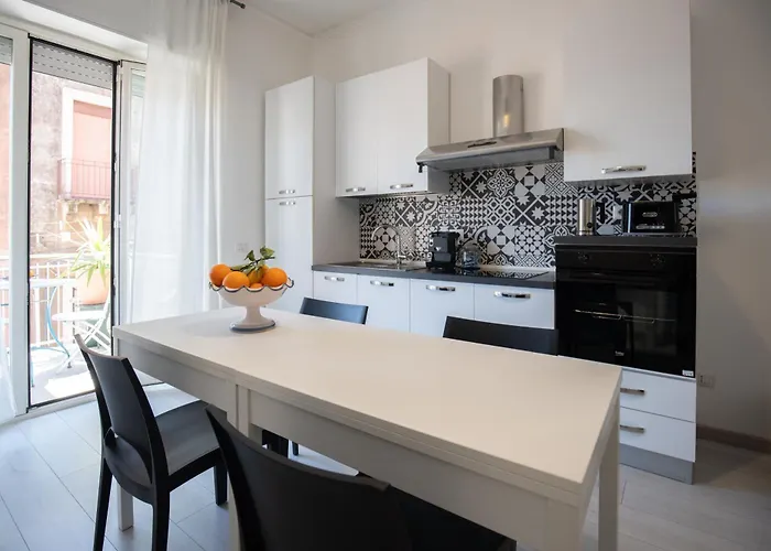 Over Time - Tourist 3* كاتانيا