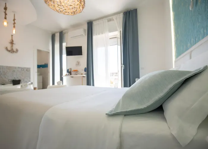 Over Time - Tourist 3* كاتانيا